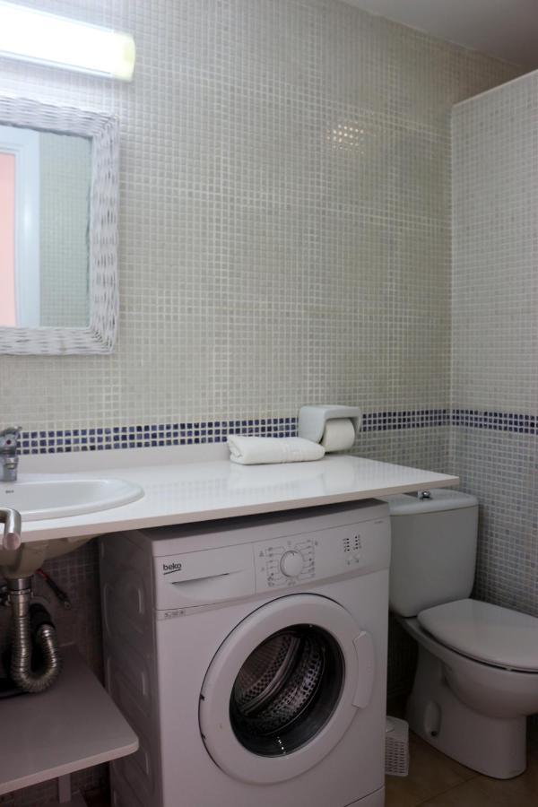 Apartamentos Saura Cala'N Blanes  ภายนอก รูปภาพ